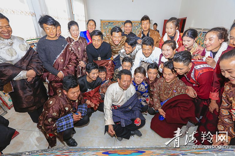 笔尖的传承。民间工艺美术师广收门徒，人才(10560147)-20230206090632.jpg