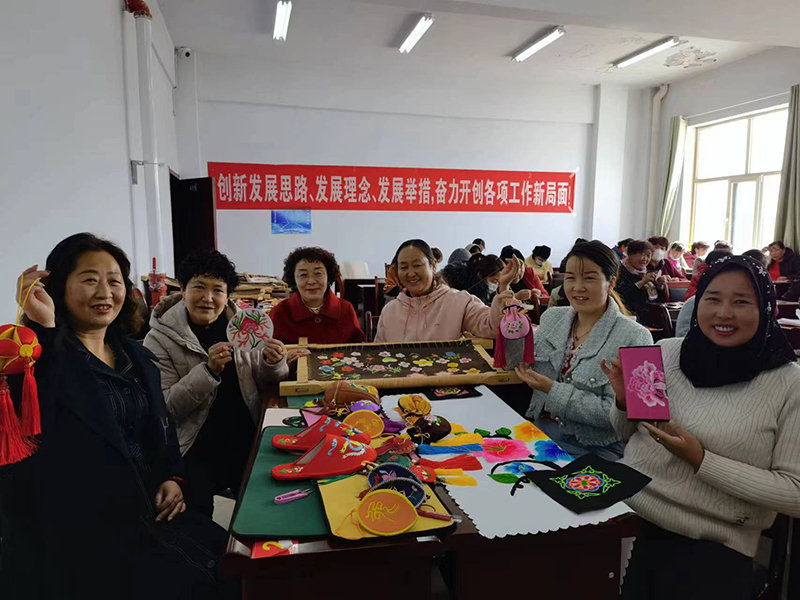 （请发）（_和谐青海行栏目）青绣，让“指(10841162)-20230404094546.jpg